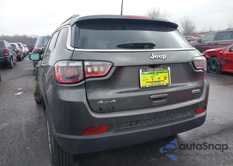 2022 Jeep Compass Latitude 4X4 from USA, damaged, VIN 3C4NJDBB4NT101786